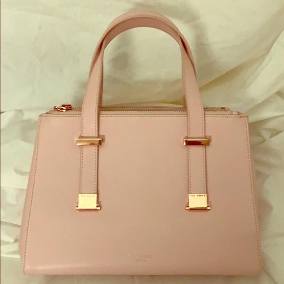 Purse - Picture 1 of 2